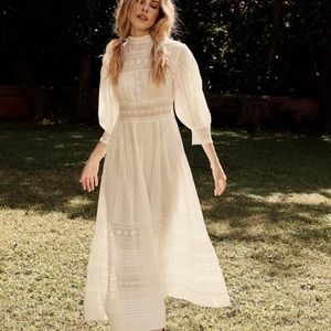 ISO MAGNOLIA DRESS IN XL OR XXL